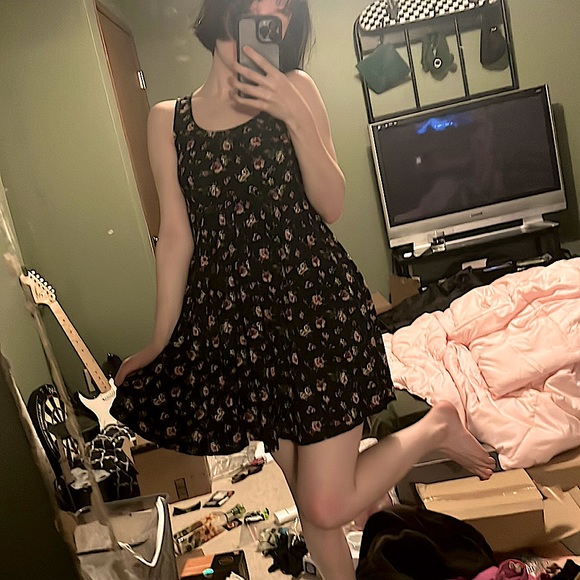 Vintage All That Jazz Flower Dress - Picture 2 of 4